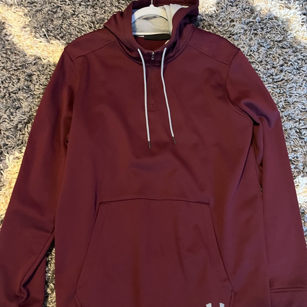 Under Armour 1/4 zip hoodie